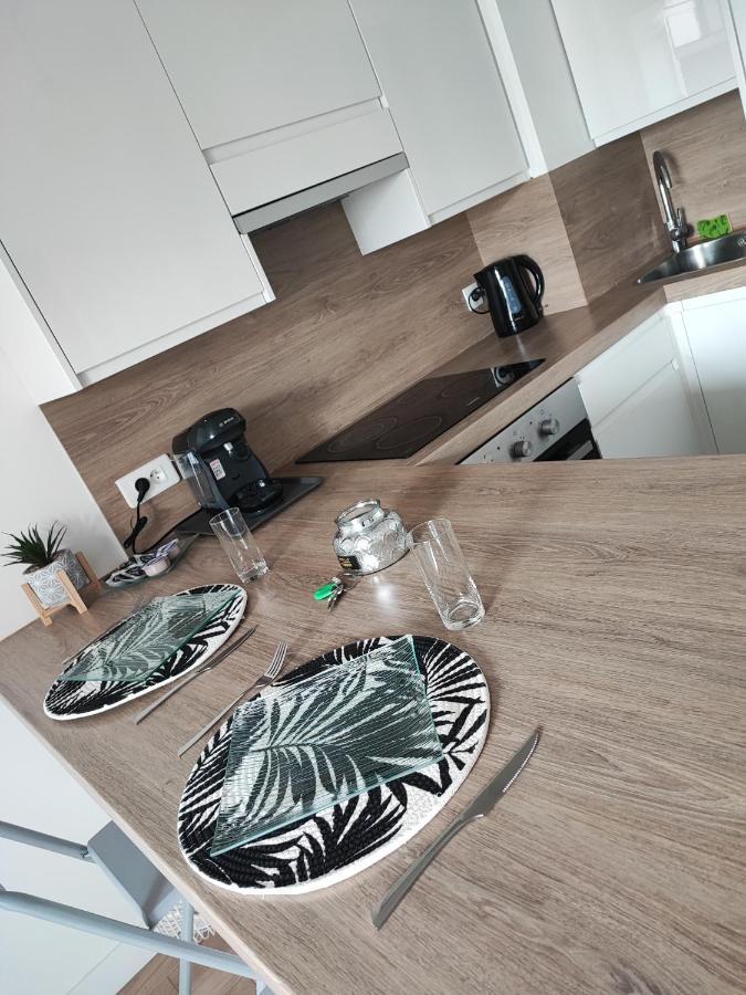 Chic Et Moderne+Wifi+Netflix Apartment อาร์ฌ็องเตย ภายนอก รูปภาพ